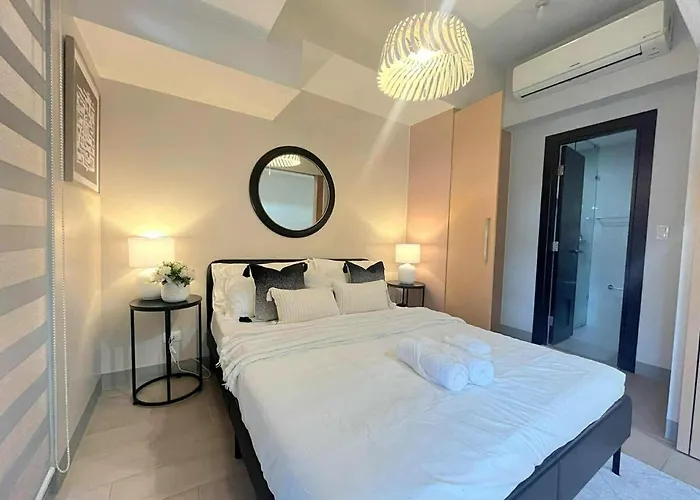 Elegant 1br Bgc Uptown Parksuites T2 * Manila