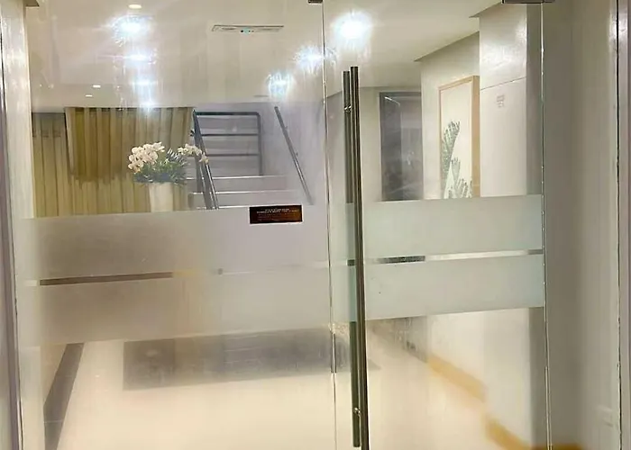 Elegant 1br Bgc Uptown Parksuites T2