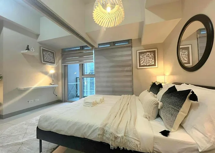Elegant 1br Bgc Uptown Parksuites T2 Manila